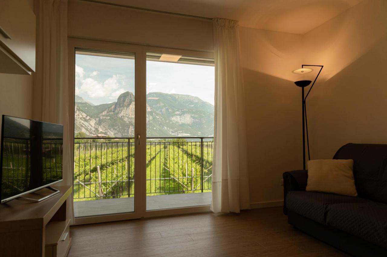 Holiday Apartments Giulia - Blue Пиетрамурата Екстериор снимка